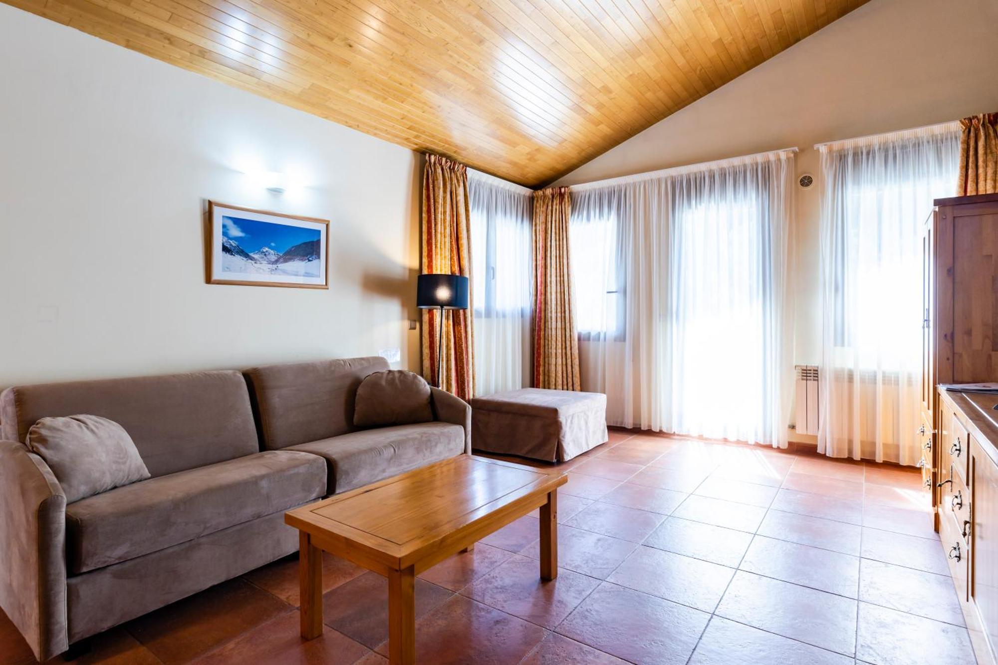 Apartaments Sant Moritz Arinsal Dış mekan fotoğraf