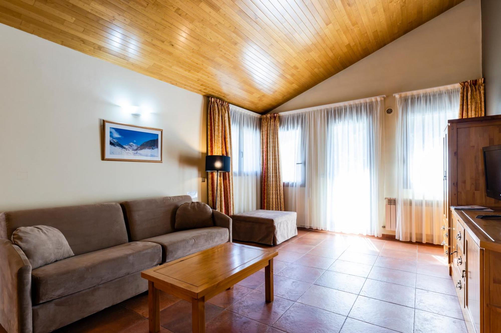 Apartaments Sant Moritz Arinsal Dış mekan fotoğraf