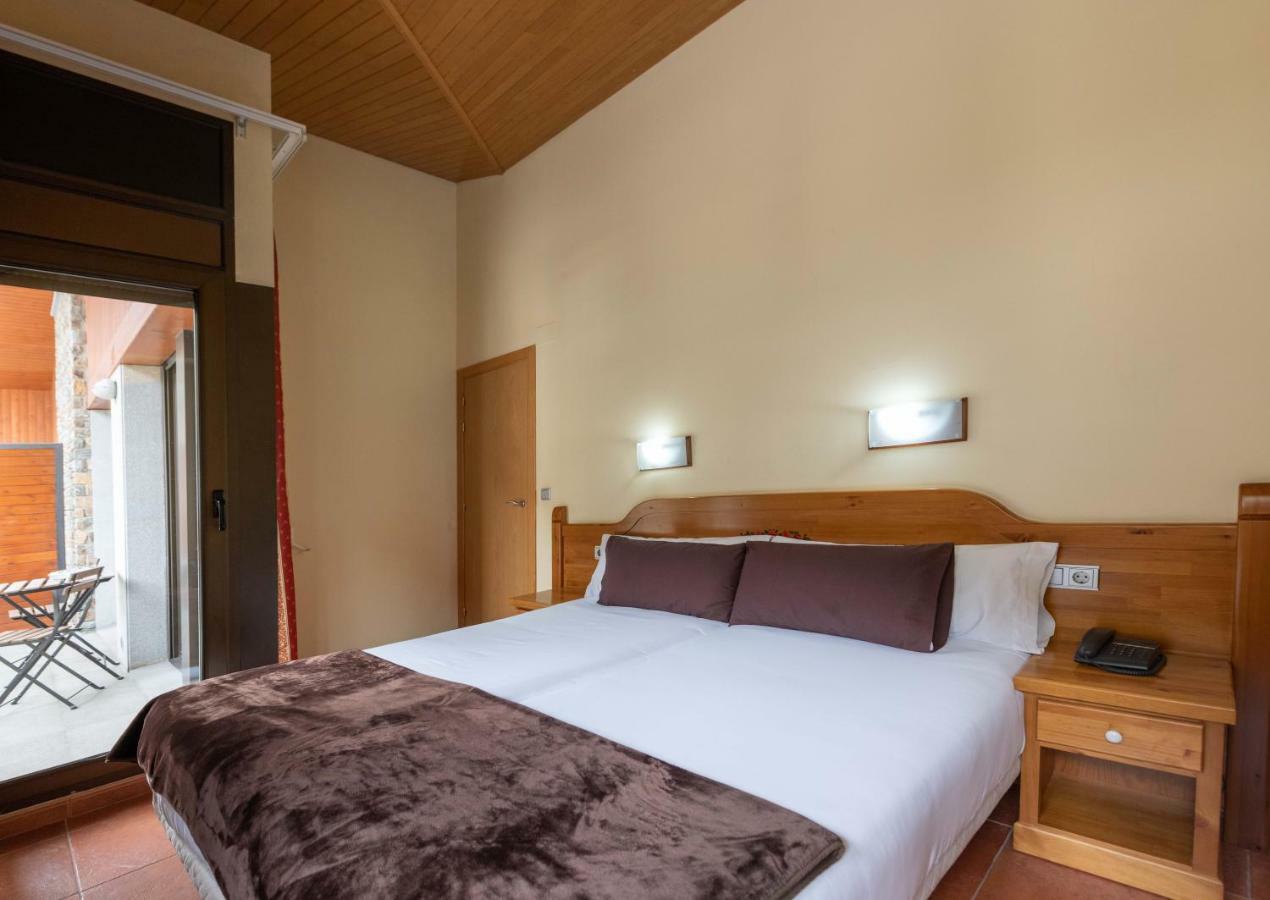 Apartaments Sant Moritz Arinsal Dış mekan fotoğraf